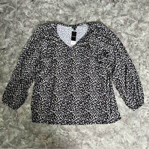 Torrid Blouse V Neck Long Puff Sleeve Top Cheetah Black Grey NWT
